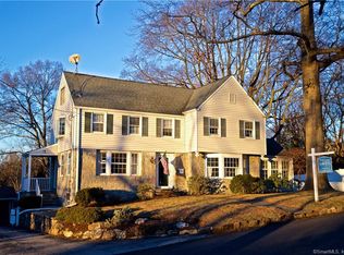 18 Sunset Hill Ave, Norwalk, CT 06851