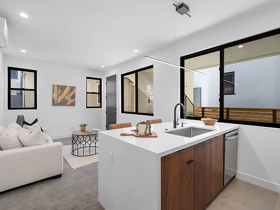 3rd image of 3355 Grim Ave #2