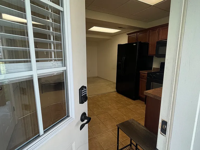 183 Exeter Ln #A — Photo 2