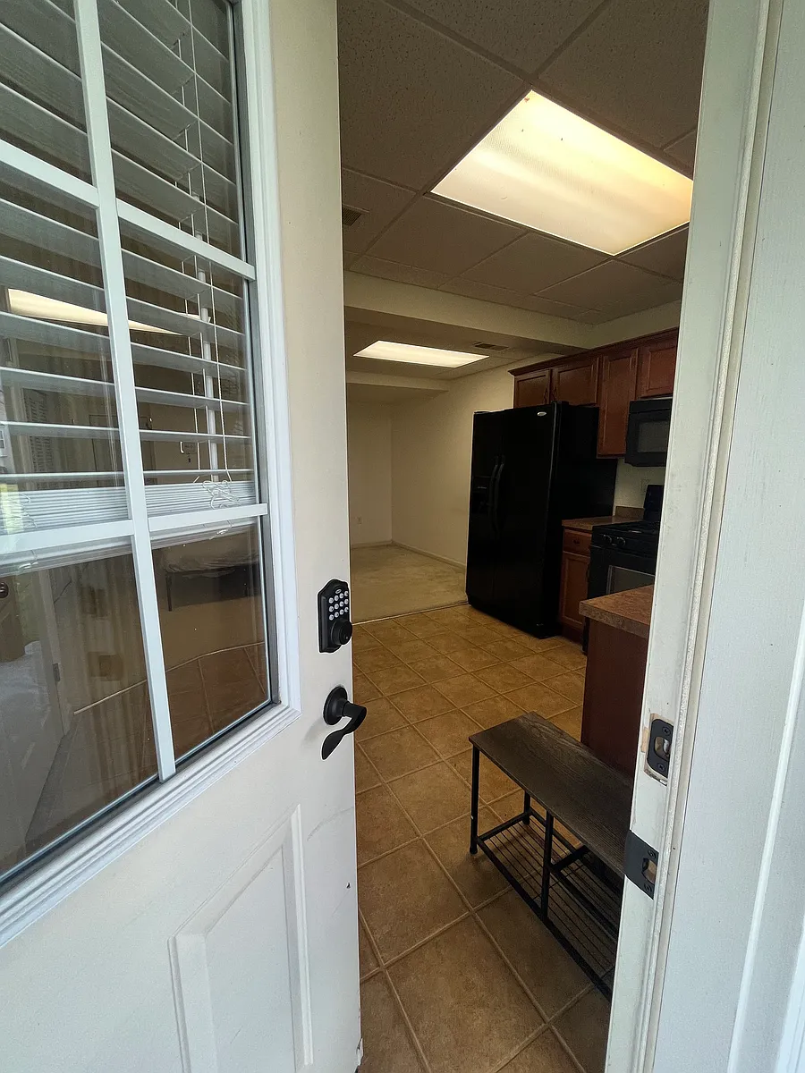 Building Photo - 183 Exeter Ln #A