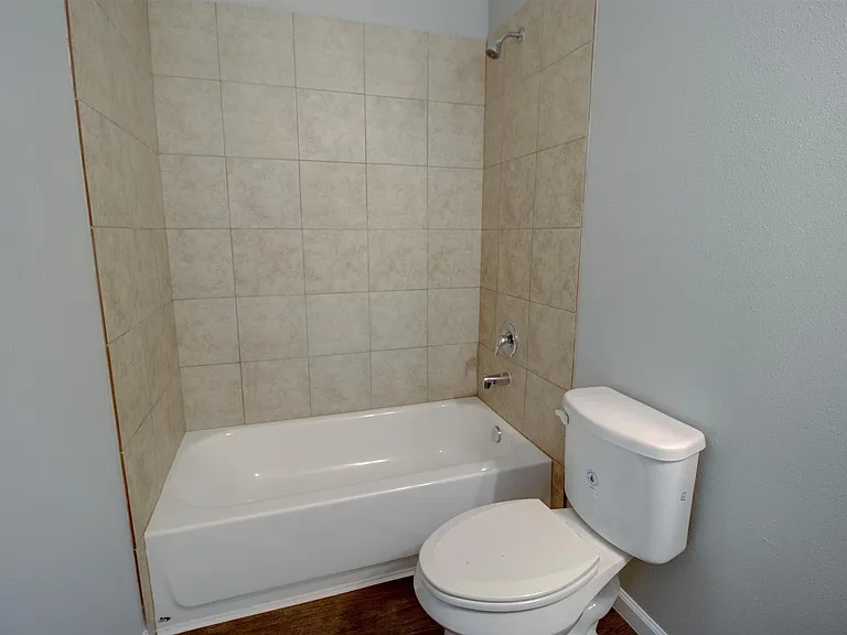 1022 Jeff St — Photo 17