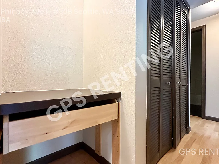 3661 Phinney Ave N #308 — Photo 9