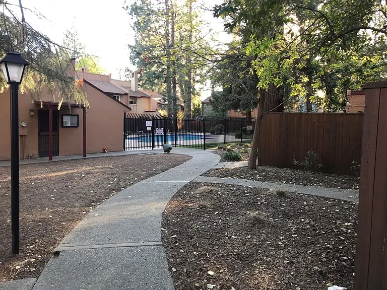 2152 Bella Casa St — Photo 11