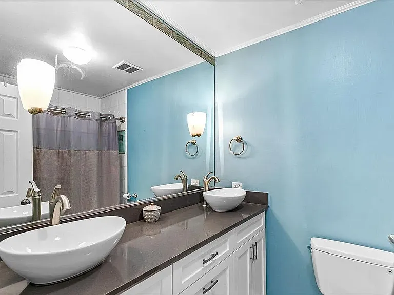 495 Chestnut St #16 — Photo 4