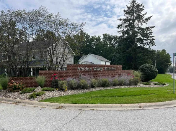 16874 Hidden Valley Dr, Granger, IN 46530