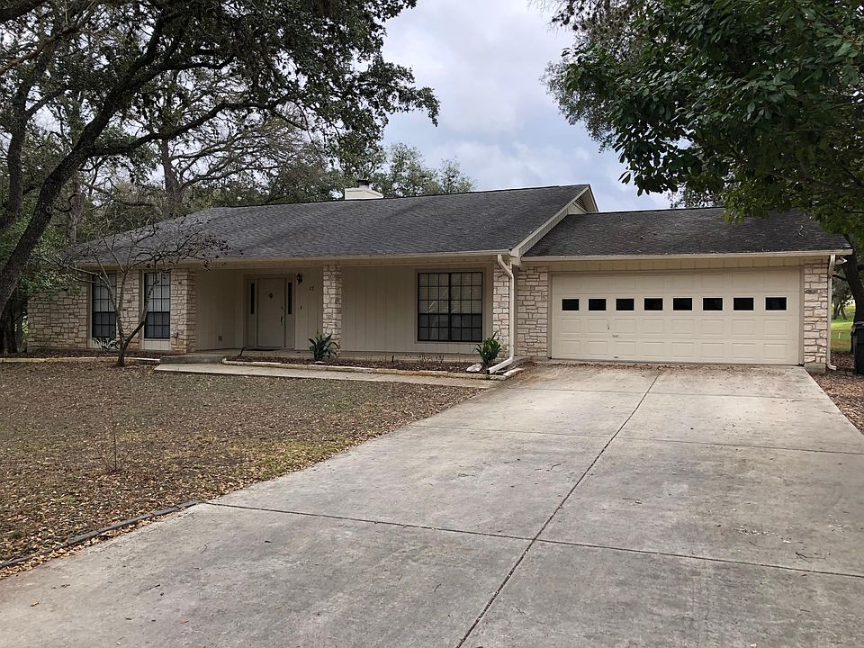 1st image of 17 Woodcreek Dr