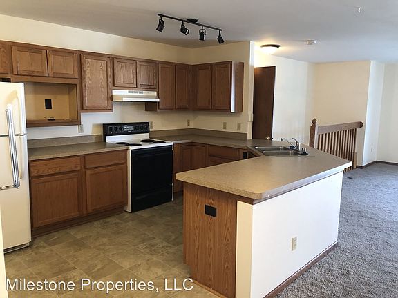 2nd image of N25W24011 River Park Dr APT 12