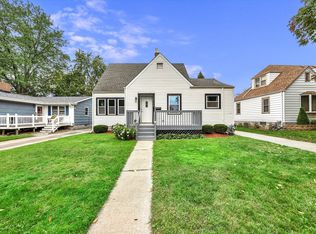 18308 Ridgewood Ave, Lansing, IL 60438