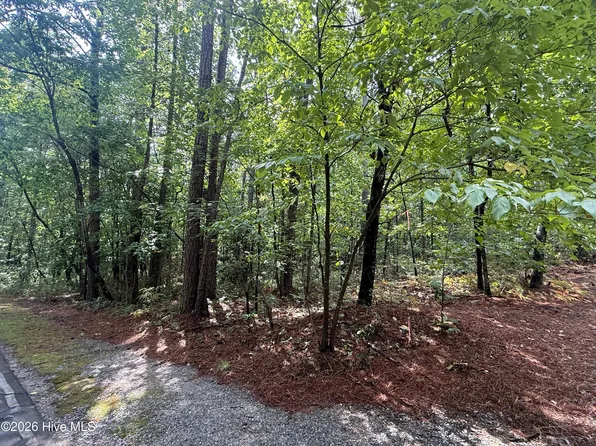 149 Hastings Rd #2259, West End, NC 27376