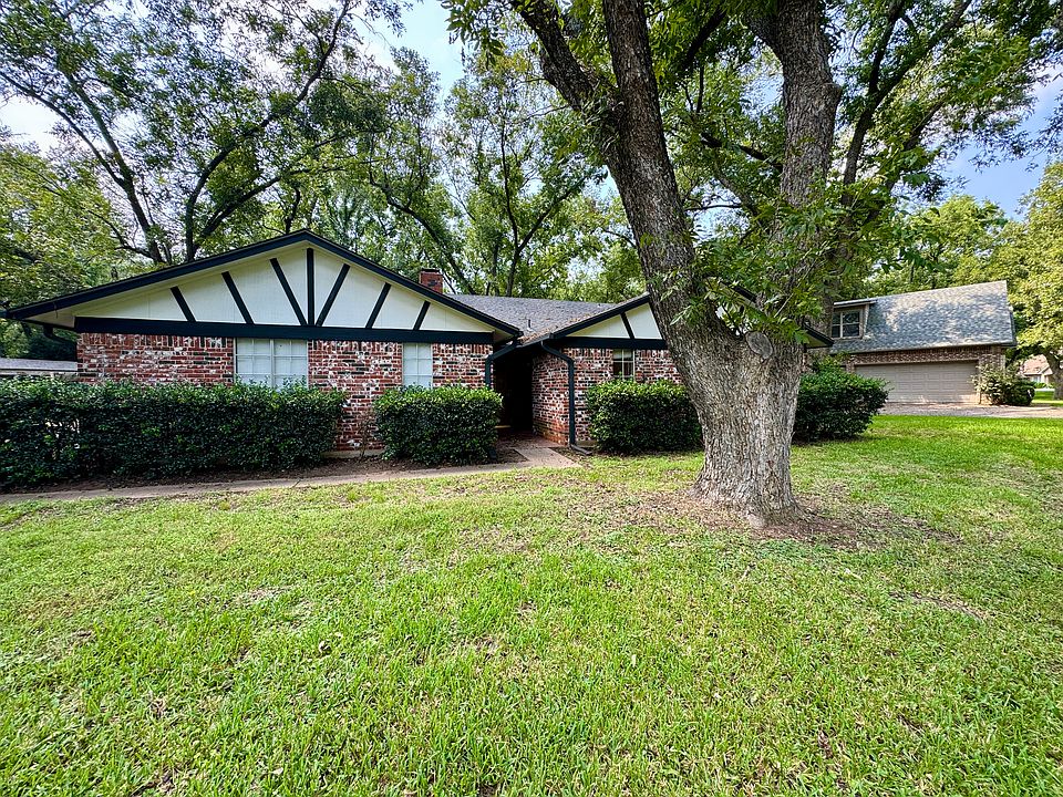 1st image of 8700 S Monticello Cir