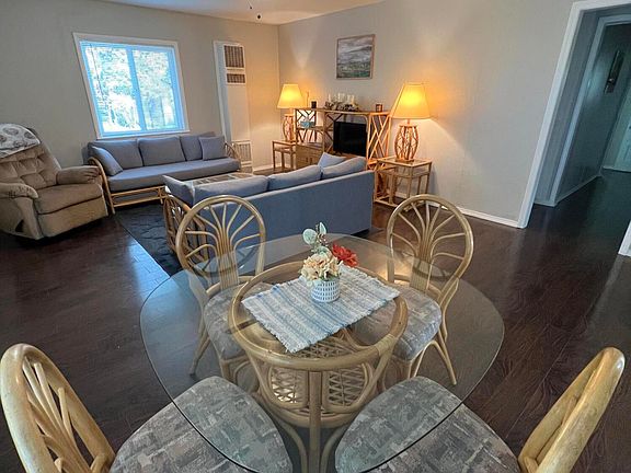 2nd image of 6 Mesa Vista Rd