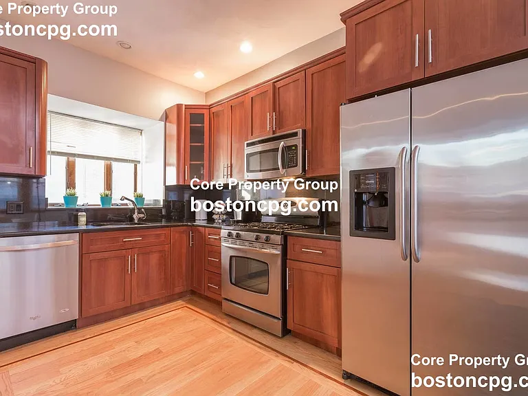 95 N Washington St #3 — Photo 2