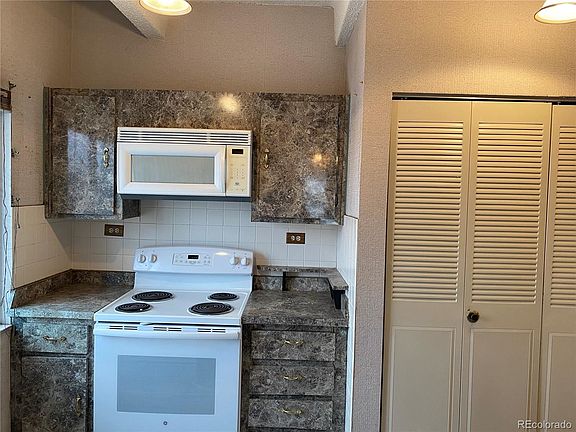 3rd image of 10650 E Tennessee Ave Unit 510