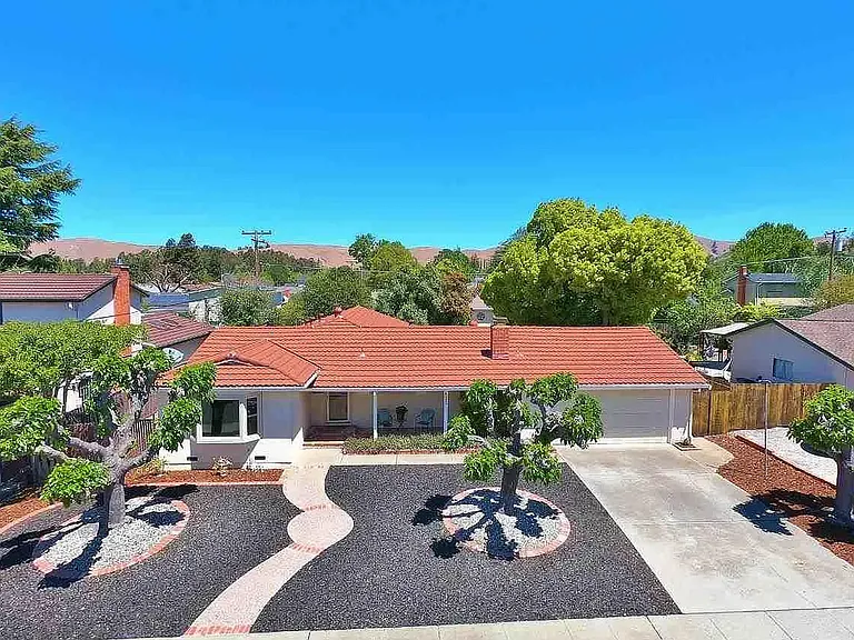 4325 Satinwood Dr — Photo 20
