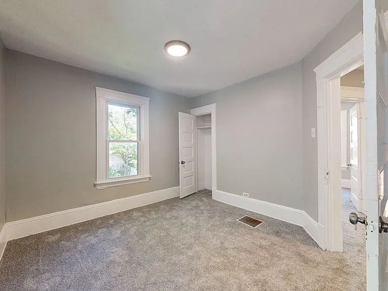 3222 W 94th St — Photo 44