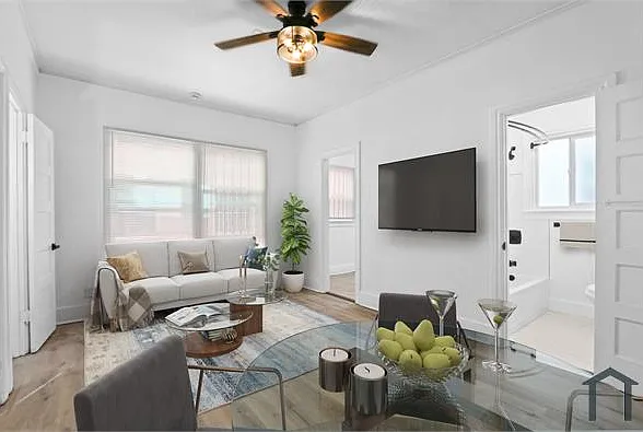 1344 W 4th St — Photo 1