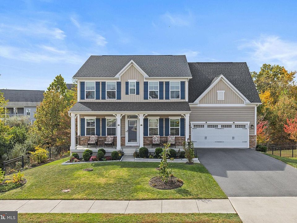 1st image of 105 Cabbage White Dr