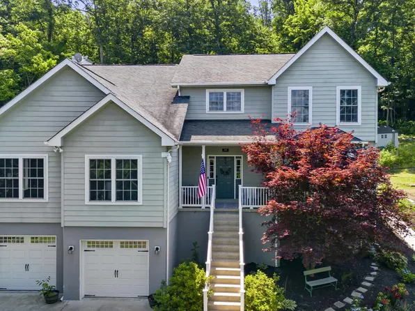 208 Markham Farm Rd, Front Royal, VA 22630