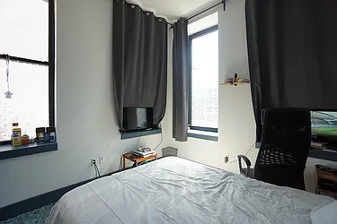 Rented by Rennit Inc.