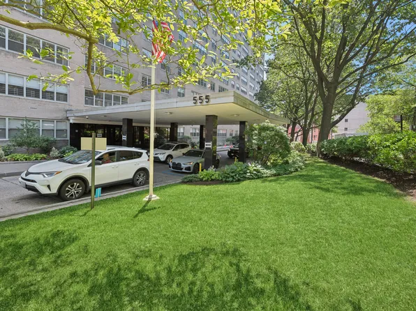 555 Kappock Street 18F image 11 of 12