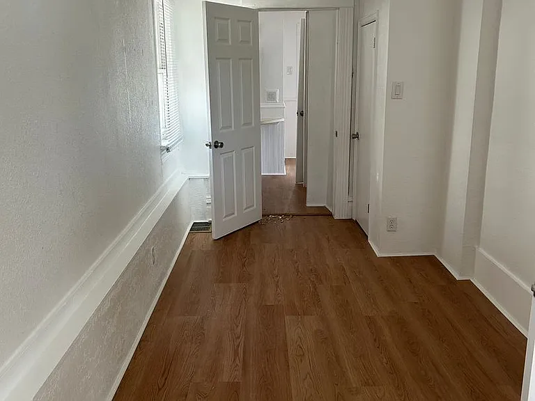 414 9th Ave — Photo 7