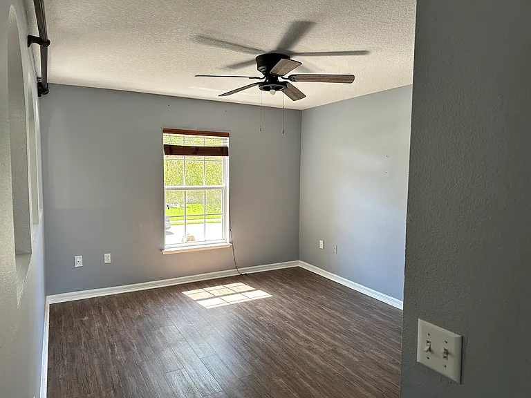 2705 NE 42nd Rd — Photo 41