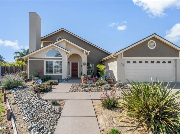 1360 Charter Ct, Santa Maria, CA 93455