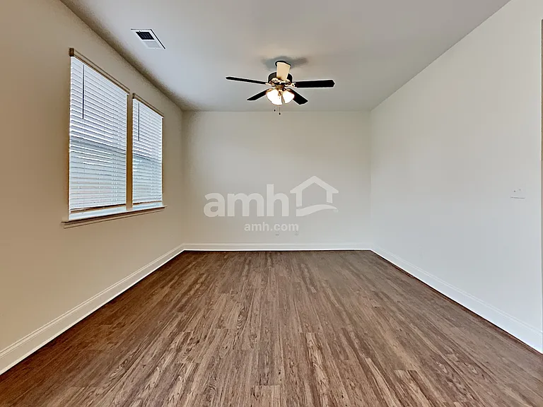 157 Twin River Dr — Photo 8