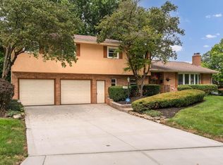 1561 Rose View Dr, Columbus, OH 43209