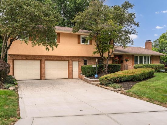 1561 Rose View Dr, Columbus, OH 43209