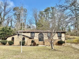 135 Palisades Dr, Signal Mountain, TN 37377