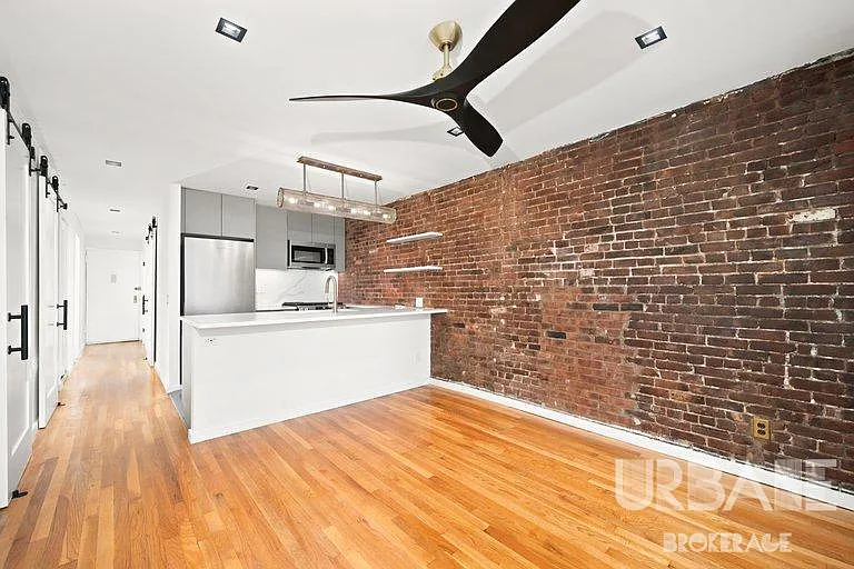 35 Grove St #1J — Photo 4