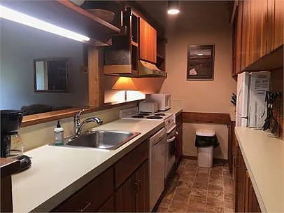 142 Oxford Ct. — Photo 1
