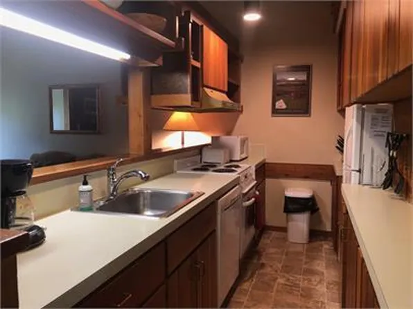 142 Oxford Ct, Athens, GA 30606
