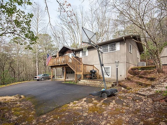 2nd image of 360 Grady Loop