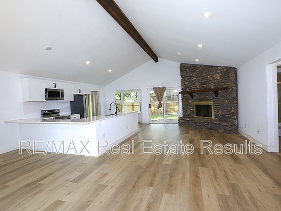 5th image of 2605 W Magnolia St