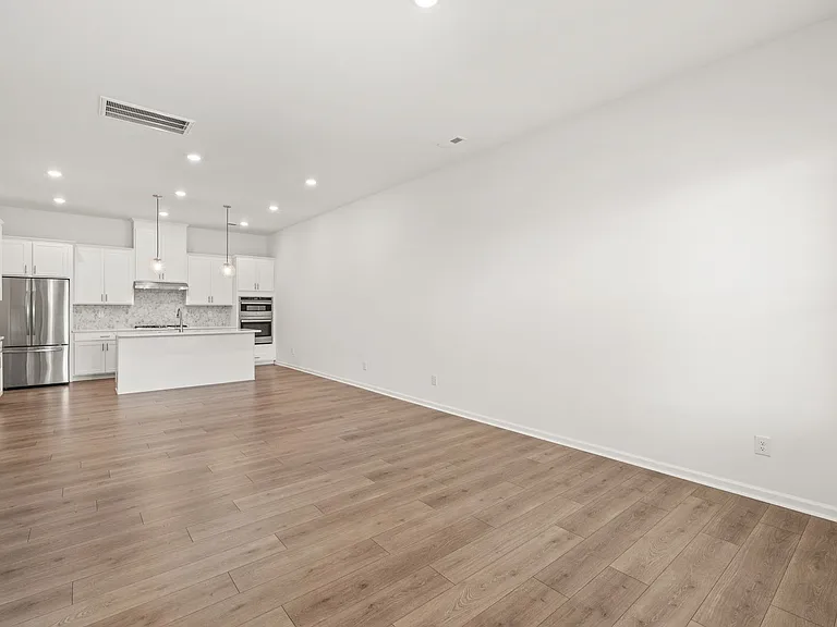 5807 Clear Creek Ln — Photo 4