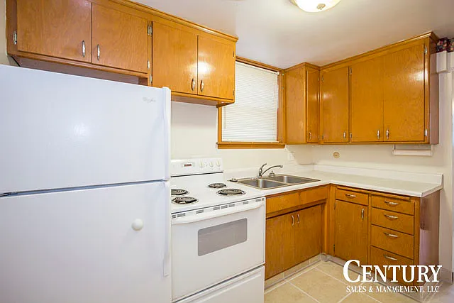 1220 S 22nd St #2 — Photo 8