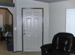 1060 Ranchito Dr, Silver Springs, NV 89429