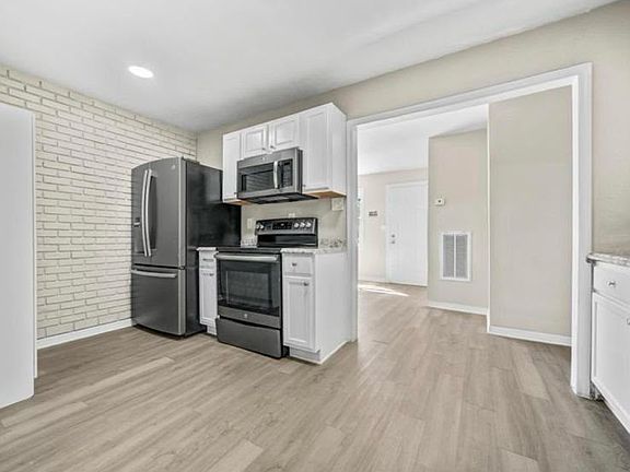 5th image of 4008 Watson Rd