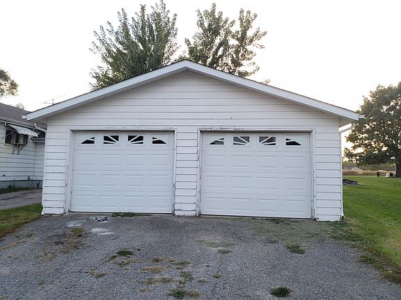 3rd image of 1908 N G Ave