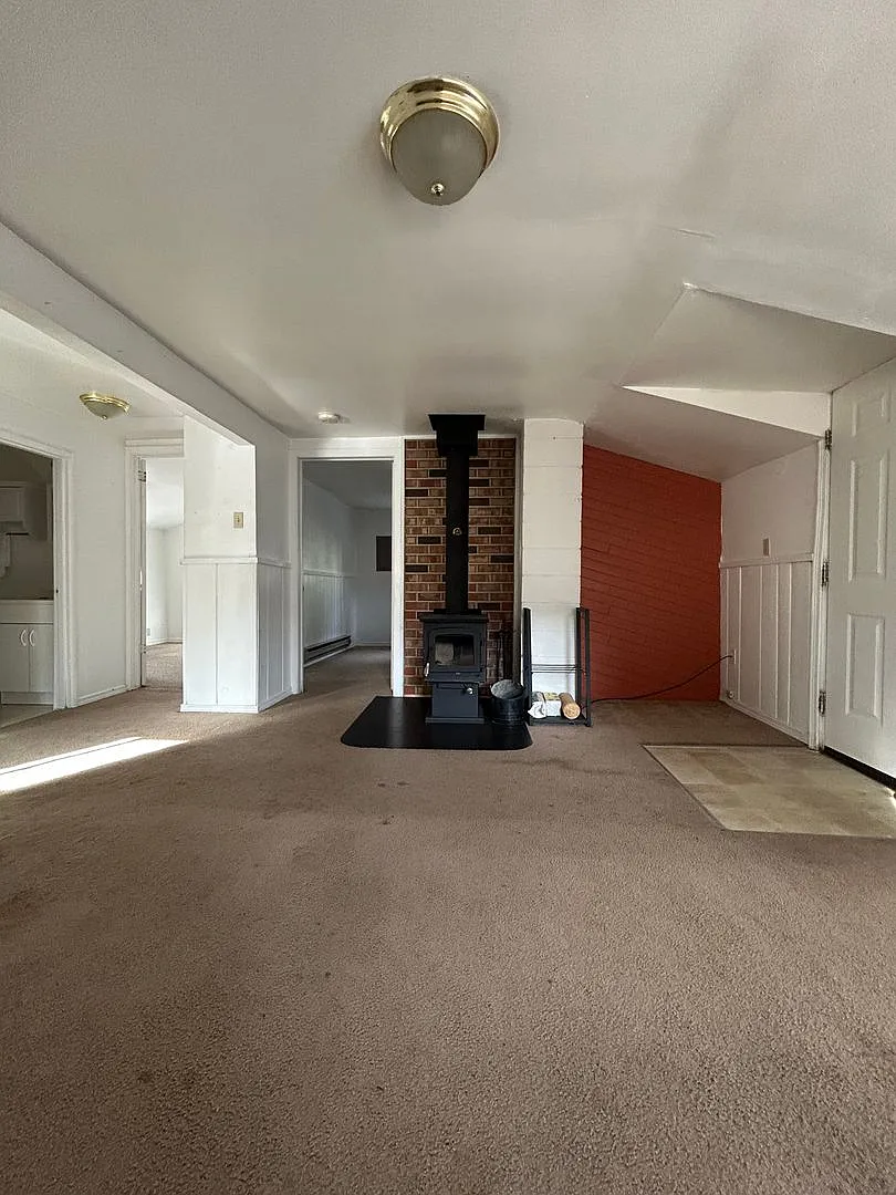 Cozy 2 Bedroom Cabin Retreat — Photo 2