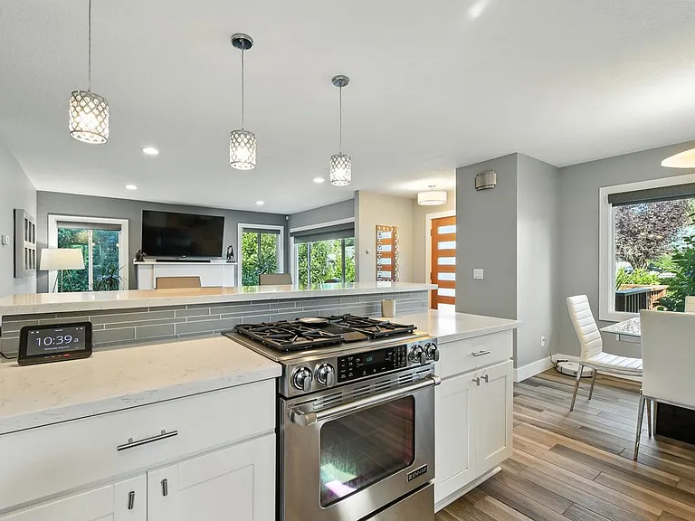 2407 E Mill Plain Blvd — Photo 10