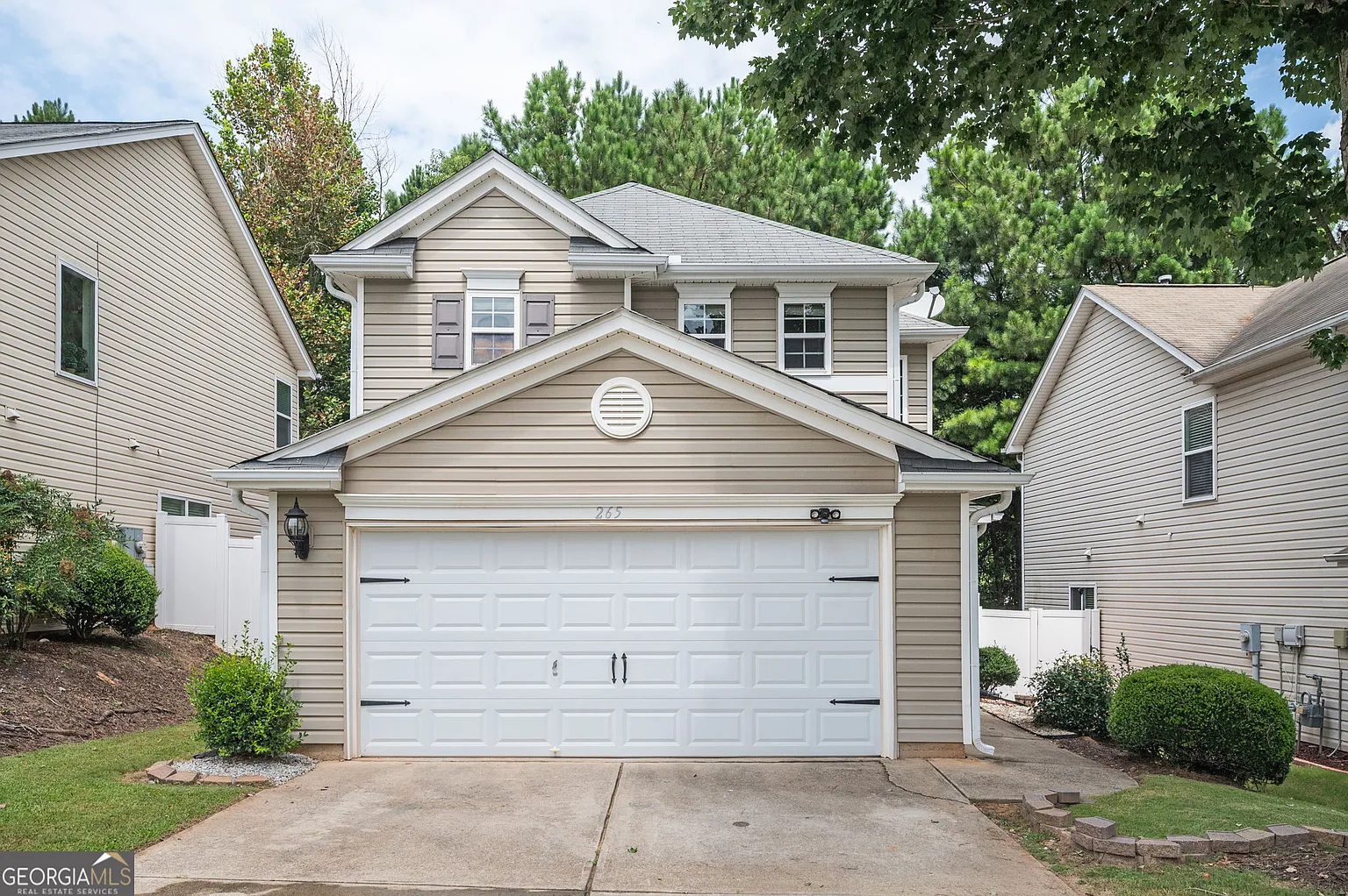 265 Silver Spring St photo 1