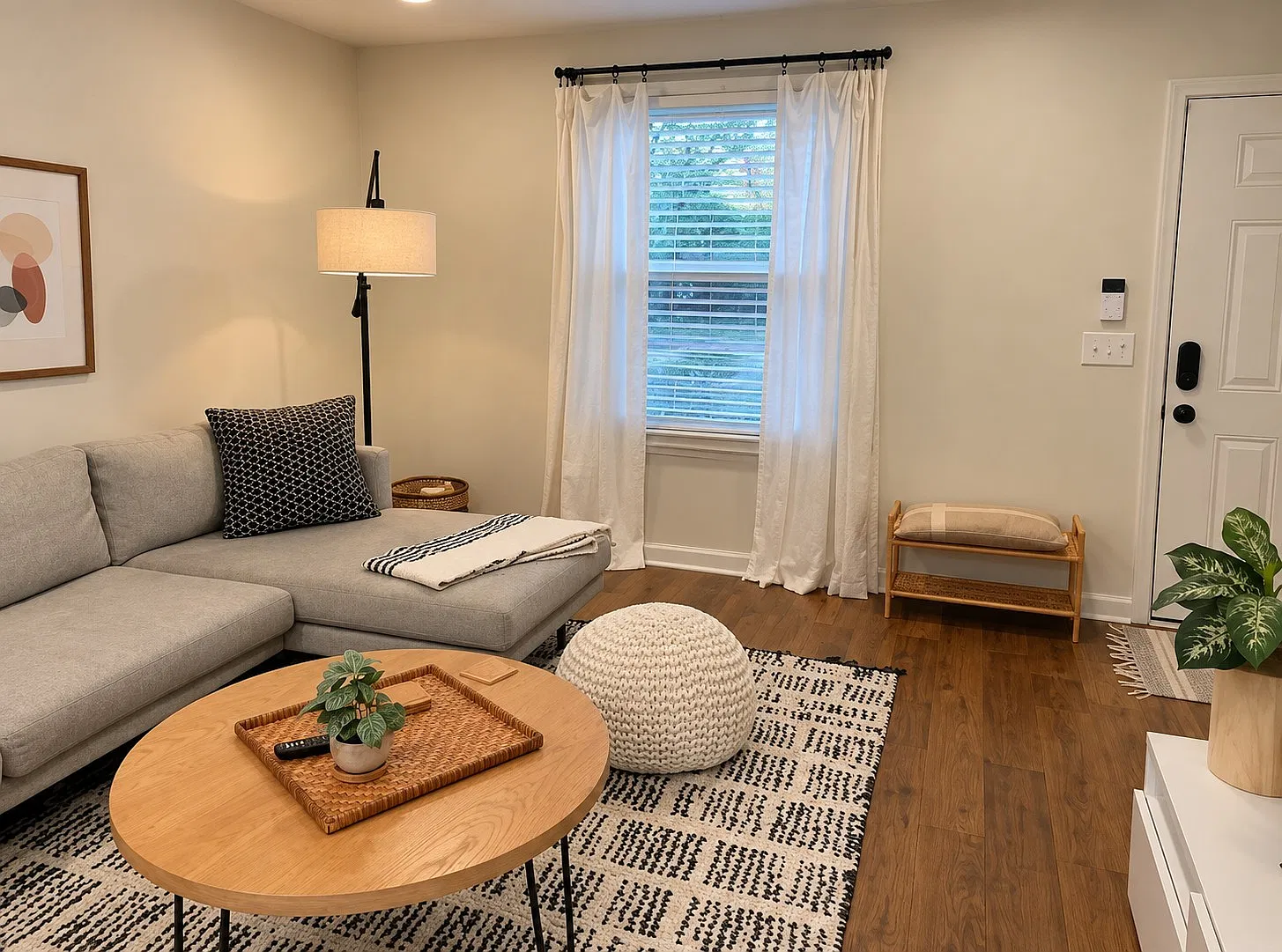 2 bed, 1.5 bath, 971 sqft, $2,100 — Photo 4
