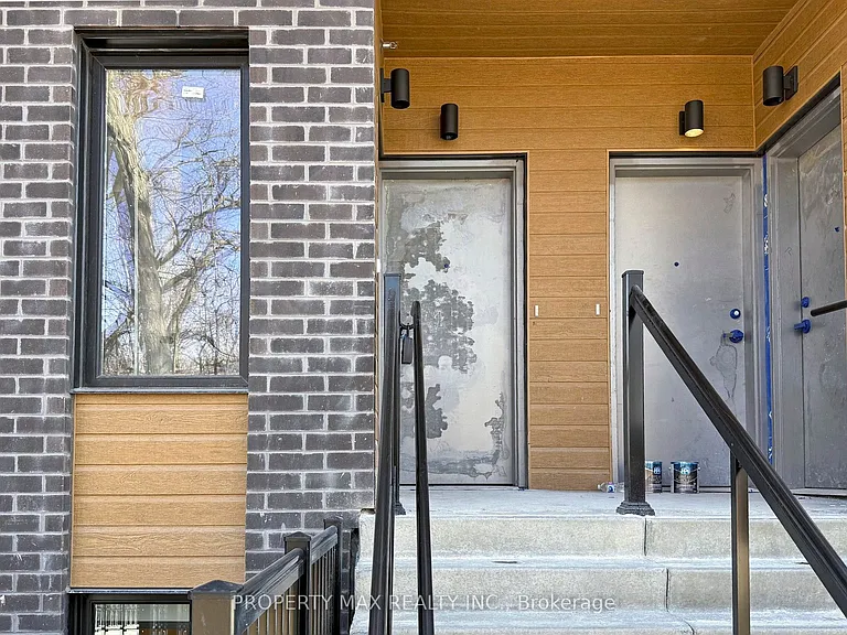 170 Clonmore Dr #9 — Photo 5