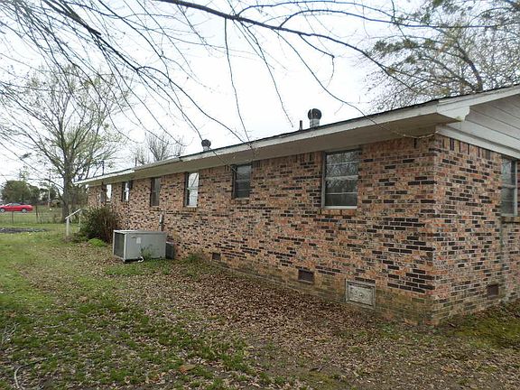 3rd image of 375 County Road 3411
