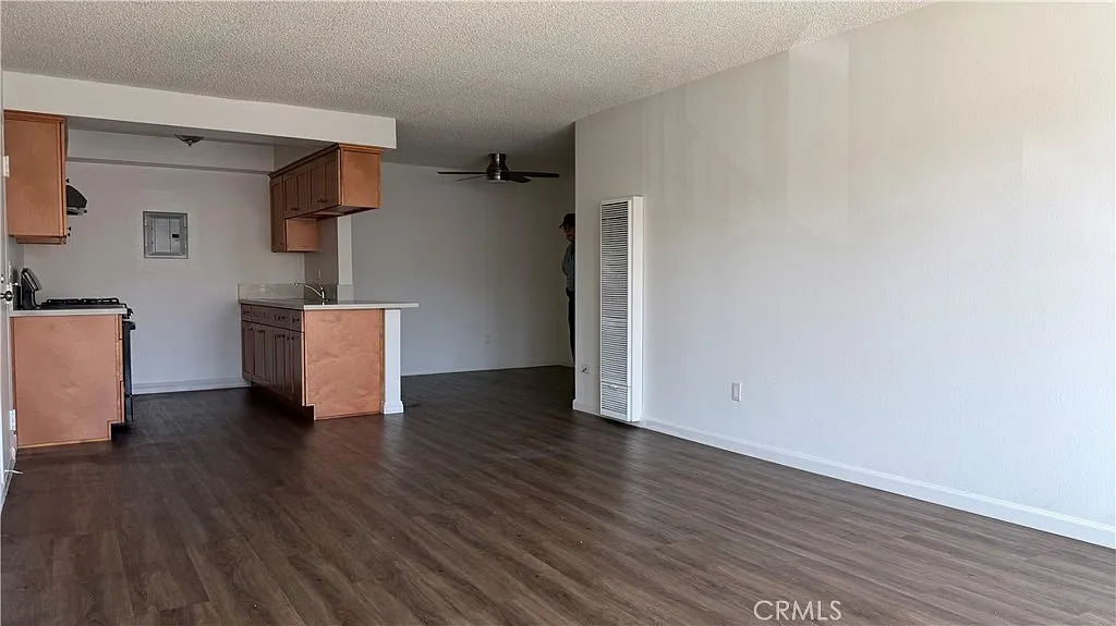 1 bed, 650 sqft, $1,800 — Photo 4