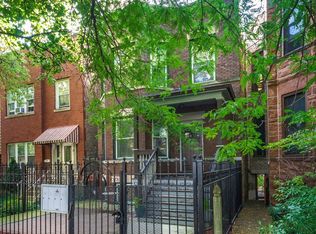 1844 N Whipple St #2F, Chicago, IL 60647