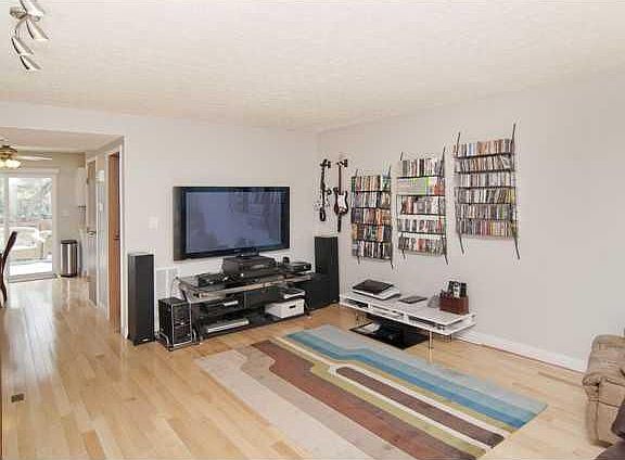 3rd image of 840 Soramill Ln